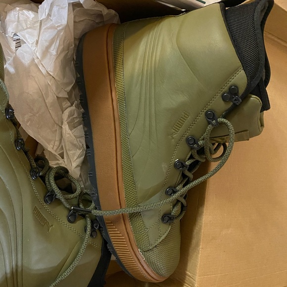 PUMA
Men's Basket Mid-Winter Platform High-Top - Picture 2 of 2